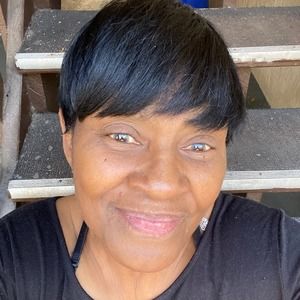 Meet your Posher, Pamela